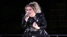 Κέλι Κλάρκσον: Περιπέτεια υγείας για τον πρώην σύζυγό της  - Η τραγουδίστρια ακύρωσε όλες τις συναυλίες της στο Λας Βέγκας