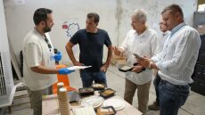 Τις δομές σε Μαλακάσα, Οινόφυτα, Ριτσώνα, Θήβα και Σχιστό επισκέφτηκε ο Πλεύρης