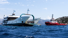 Νέα Στύρα: Ελεύθερος με περιοριστικούς όρους ο καπετάνιος που έριξε σε ξέρα το φέρι μποτ