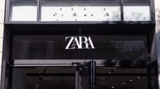Μπλόκο σε δύο διαφημίσεις της Zara λόγω «υπερβολικά αδύνατων» μοντέλων
