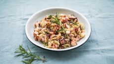 Λαχταριστά κι ελληνικά, με υλικά της εποχής: Ένα πλήρες μενού για όλο το Σαββατοκύριακο