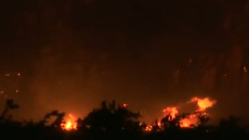 Δίπλα από τον Εύηνο ποταμό καίει η φωτιά στην Αιτωλοακαρνανία - Φωτιά ξέσπασε και στη Ξάνθη