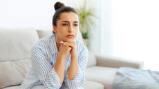 Δύο συμπεριφορές που αποδεικνύουν ότι έχετε εγκαταλείψει τον εαυτό σας – Τι να κάνετε