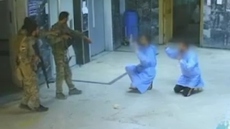 Βίντεο δολοφονίας εθελοντή διασώστη από κυβερνητικές δυνάμεις της Συρίας: «Μας είπαν ότι αν μιλήσουμε για τους πυροβολισμούς θα μας σκοτώσουν»