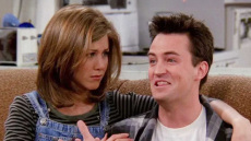 Τζένιφερ Άνιστον για Μάθιου Πέρι: Πενθούσα για εκείνον πριν πεθάνει, χαίρομαι που δεν πονάει πια