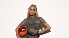 Ντάρια Μπόνταρ: Η νέα εντυπωσιακή φωτογράφηση της υπεύθυνης επικοινωνίας της Σαχτάρ πριν τη ρεβάνς με τον ΠΑΟ 