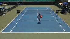 Τενίστας σε διεθνές τουρνουά της Κρήτης πήγε στην τουαλέτα και αποβλήθηκε - Βίντεο