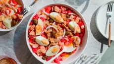 Ισπανική χωριάτικη σαλάτα Μουρθιάνα