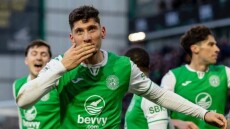 Επέλεξε Ελλάδα ο Τριάντης - Ποιο είναι το νέο όπλο στη «φαρέτρα» του Γιοβάνοβιτς - Τα 11 αδέλφια, η Αυστραλία και η καριέρα στην Ευρώπη 