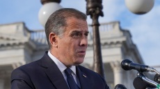 Αμετακίνητος ο Χάντερ Μπάιντεν: «Δεν θα ζητήσω συγγνώμη από τη Μελάνια Τραμπ» παρά την απειλή με αγωγή 1 δισ. δολαρίων