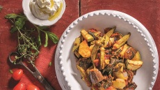 Σοφεγάδα φούρνου µε µυρωδικά και τσαλαφούτι
