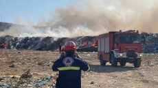 Φωτιά τώρα στον ΧΥΤΑ της Νάξου - Δείτε βίντεο
