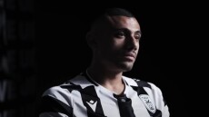 Γιακουμάκης για τη μεταγραφή του στον ΠΑΟΚ: «Ποτέ δεν το έπαιξα οπαδός, δεν περίμενα τόσο θερμή υποδοχή» - Βίντεο 