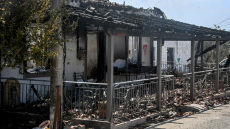 Υπουργείο Πολιτικής Προστασίας: Επιταχύνεται η καταγραφή των ζημιών από τις πυρκαγιές - Στα 33 τα «κόκκινα» κτίρια  στην Αχαΐα, 12 σε Πρέβεζα και Αρτα