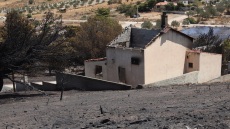 Πυρκαγιές: Πώς ξαναφτιάχνεται ένα σπίτι; Τα βήματα για αποκατάσταση και οικονομική στήριξη