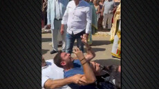 Κεφαλονιά: Η λιτανεία του Αγίου Γερασίμου, η λαοθάλασσα πιστών και το… απρόοπτο με τον «δαιμονισμένο»