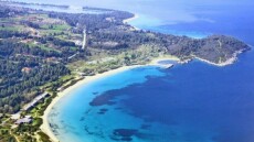 Πώς προχωρά το τουριστικό project του Ιβάν Σαββίδη στο Παλιούρι Χαλκιδικής με το παλιό ΞΕΝΙΑ