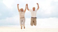 Αυτή είναι η χώρα με τη μεγαλύτερη αύξηση στο προσδόκιμο ζωής – Τα μυστικά της μακροζωίας της