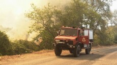 Μαίνεται η φωτιά στο Πηγάδι Ηλείας - Επιχειρούν 3 αεροσκάφη και 1 ελικόπτερο