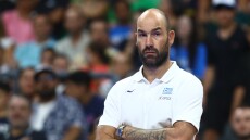 Σπανούλης: «Να βγάζουμε περισσότερα ελεύθερα σουτ, πρέπει να ανοίγουμε καλύτερα τους χώρους για τον Γιάννη» - Βίντεο 