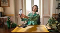 Emily in Paris: Στις 18 Δεκεμβρίου κάνει πρεμιέρα η πέμπτη σεζόν της σειράς - Δείτε τις πρώτες φωτογραφίες