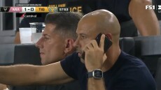 Ίντερ Μαϊάμι: Ο Μασεράνο αποβλήθηκε και έδινε οδηγίες μέσω κινητού από τις κερκίδες - Πρέπει να τιμωρηθεί, γράφουν στις ΗΠΑ - Βίντεο