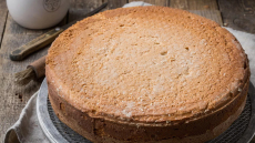 Φανουρόπιτα: Πότε τη φτιάχνουμε - Γιατί πρέπει να βάλουμε 7 ή 9 υλικά