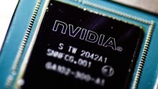 Nvidia: «Παγώνει» την παραγωγή του τσιπ H20 που προοριζόταν για την Κίνα μετά από αντιδράσεις του Πεκίνου