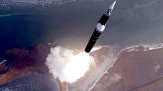 Παγκόσμια κούρσα για τους υπερηχητικούς πυραύλους - Τα δύο υπερόπλα που ο Πούτιν λέει πως κάνουν στάχτη κάθε στόχο