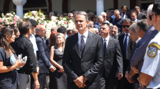 Απόστολος Βεσυρόπουλος: Παρουσία Μητσοτάκη η εξόδιος ακολουθία - Ποιοι πολιτικοί παραστάθηκαν στην κηδεία του 
