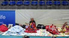 Ο τυφώνας Κατζίκι πλησιάζει απειλητικά το Βιετνάμ - Πάνω από 325.000 κάτοικοι απομακρύνονται από τα σπίτια τους