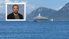 Στη Λευκάδα με το superyacht Moonrise ο ιδρυτής του WhatsApp - Ο billionaire που ξεκίνησε από τη φτώχεια της Ουκρανίας και κατέκτησε τη Silicon Valley
