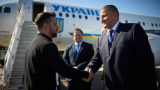 Βαλέρι Ζαλούζνι: Ένας στρατηγός για τη θέση του Ζελένσκι - Θα παραμείνει... εξόριστος στη Βρετανία ή θα υποκύψει στις πιέσεις να κατέβει για πρόεδρος;