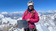 Κραυγή για βοήθεια από τον γιο της Ρωσίδας ορειβάτισσας που είναι αποκλεισμένη σε βουνό στο Κιργιστάν: «Είναι ακόμα ζωντανή»