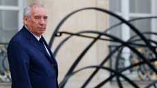 «Μπορεί να χρειαστεί προσφυγή στο ΔΝΤ» προειδοποιεί ο υπουργός Οικονομικών της Γαλλίας, ενώ η κυβέρνηση Μπαϊρού καταρρέει