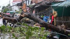 Τουλάχιστον τρεις νεκροί στο Βιετνάμ από το πέρασμα του τυφώνα Κατζίκι, δείτε βίντεο