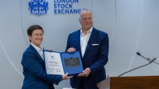 Bloomberg: Η Metlen μπαίνει στον FTSE 100 μόλις έναν μήνα μετά τη μεταφορά της στο LSE