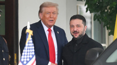 «Οι Ουκρανοί θέλουν να αντεπιτεθούν» - Ο Τραμπ περιμένει πίεση από τον Ζελένσκι στην αυριανή τους συνάντηση