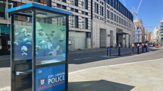 Το έργο του Banksy με τα πιράνχας μεταφέρεται στο Μουσείο του Λονδίνου για μόνιμη έκθεση