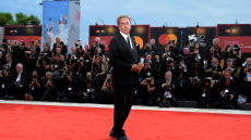 Ο Πάολο Σορεντίνο δέχτηκε θερμό χειροκρότημα για το «La Grazia» στην τελετή έναρξης του Φεστιβάλ της Βενετίας