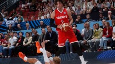 Eurobasket 2025: Με Όσμαν και Μιλουτίνοφ το top 10 της πρώτης μέρας - Βίντεο 