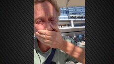 Ο κωμικός Πόλι Σορ ξέσπασε σε κλάματα μετά την αφαίρεση όγκου από το πάγκρεας: «Ευτυχώς ήταν καλοήθης» δήλωσε
