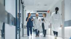 ΕΣΥ: Δεν πάνε στα νοσοκομεία οι γιατροί – Γιατί δεν αποδίδουν τα μέτρα του υπουργείου