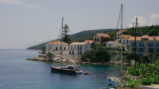 Κεφαλονιά: Εξερευνώντας το Φισκάρδο, έναν «ζωντανό πίνακα» στο Ιόνιο
