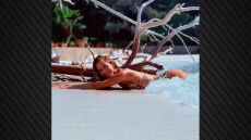 Ντορέττα Παπαδημητρίου: Οι πόζες της σε παραλία στο Πόρτο Χέλι - «Έχει μείνει λίγο ακόμα καλοκαίρι»