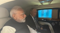 Θερμό το κλίμα ανάμεσα σε Μόντι και Πούτιν στη Σαγκάη: «Είμαστε πάντα μαζί, είσαι αληθινός φίλος» - Κρατήθηκαν χέρι χέρι, μπήκαν μαζί στη λιμουζίνα του Ρώσου προέδρου