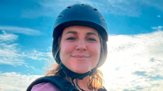 Τραγικός θάνατος για 45χρονη ανήμερα των γενεθλίων της στη Ρωσία: Έπεσε από 88 μέτρα μπροστά στα μάτια του γιου της ενώ έβγαζε selfie