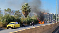 Φωτιά σε ΙΧ στη Λεωφόρο Κηφισίας στο ύψος του Χαλανδρίου - Δείτε βίντεο