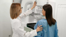 Η πασίγνωστη ουσία που ενισχύει την αντικαρκινική δράση των κυττάρων – «Κλειδί» για νέες θεραπείες