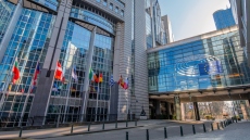 Ευρωβαρόμετρο: Μεγαλύτερη προστασία ζητούν από την ΕΕ οι πολίτες – Οι προτεραιότητες των Ελλήνων 